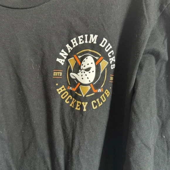 NHL‎ Anaheim Ducks Trust & Tradition Long Sleeve Crewneck Tee Size: M - Picture 2 of 5